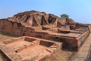 Lucknow – Shravasti (170 Km / 4 Hrs)– Lumbini (190 Km / 5 Hrs)