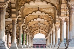 🕌 Agra Day Tour (05 AM – 6 PM) 