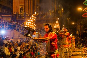 LUCKNOW – VARANASI (320 KM )