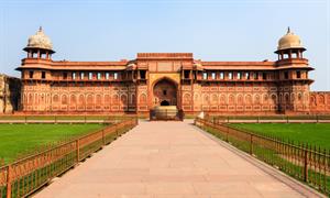  Agra – Lucknow ( 335 Km / 6 Hrs)