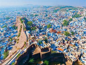 Udaipur Full Day Sightseeing – Lakes, Palaces & Sunset