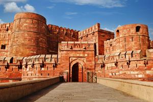 🕌 Agra Day Tour (05 AM – 6 PM) 